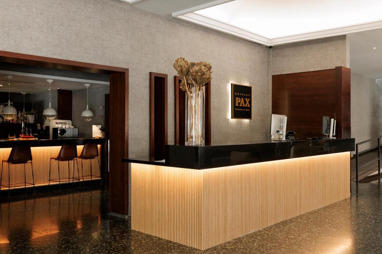 Hotel Pax Guadalajara Esterno foto